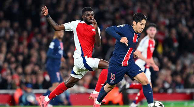 包含欧冠国际比赛日走向成谜,埃因霍温状态回暖,悬念犹存,团队化学反应显著的词条 包含欧冠国际比赛日走向成谜,埃因霍温状态回暖,悬念犹存,团队化学反应显著的词条