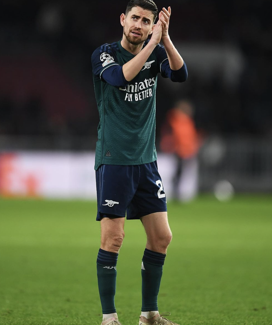 尤文图斯训练开放日；赛前防线松动引欢呼；足总杯在即；赛程密集仍需轮换的简单介绍-开云体育入口